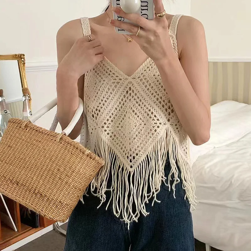 

Women Crochet Cotton Camis Tops With Fringe Summer Plaid V Neck Knitted Casual Backless Top Beach Bohemian Sleeveless Crop Tops