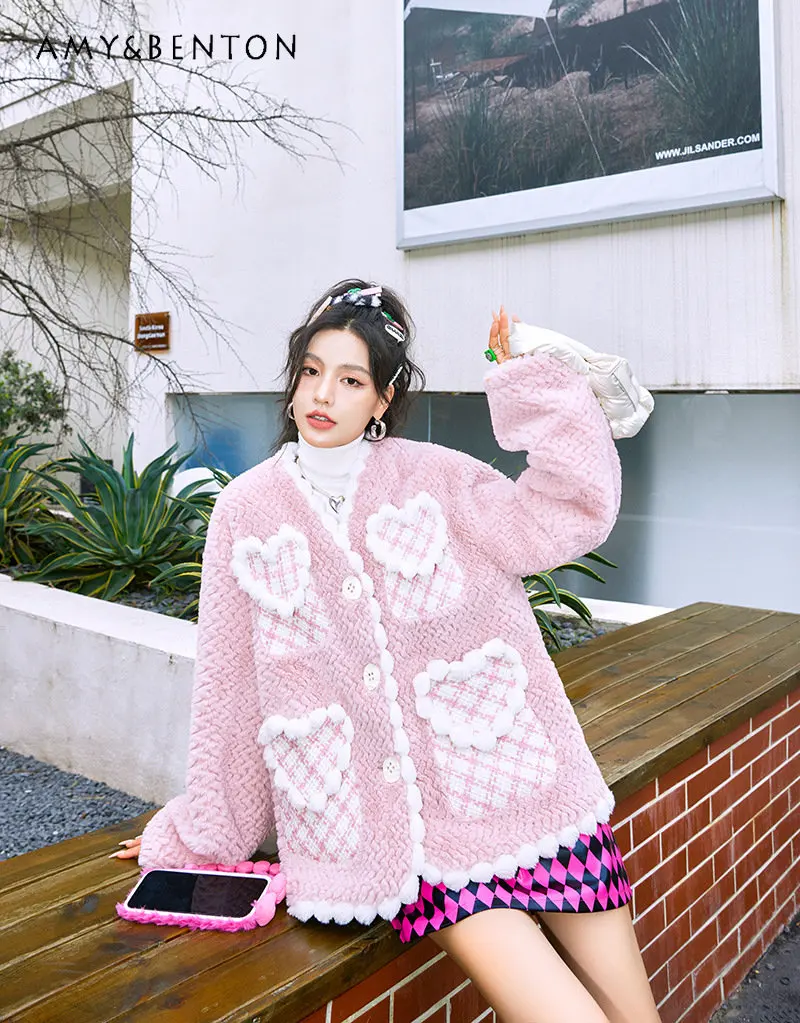 Women's Girlish Style Single-Breasted Love Loose Pink Coat Design Sense Fur Integrated Jackets Winter New V-neck Coats Ladies
Women's Girlish Style Single-Breasted Love Loose Pink Coat Design Sense Fur Integrated Jackets Winter New V-neck Coats Ladies