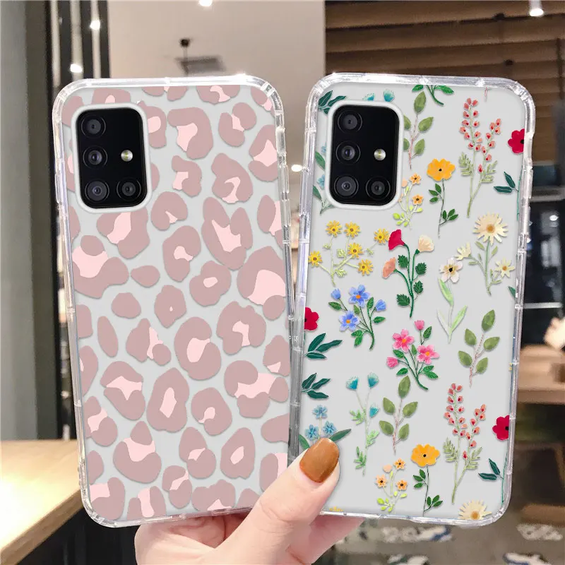 Чехол S20 FE для Samsung A51, силиконовый чехол из ТПУ для A12, A52S, 5G A32, A71, A21S, A50, A03, A53, A33, A22, S21, Ultra, S22 Plus, чехол с цветком
Чехол S20 FE для Samsung A51, силиконовый чехол из ТПУ для A12, A52S, 5G A32, A71, A21S, A50, A03, A53, A33, A22, S21, Ultra, S22 Plus, чехол с цветком
