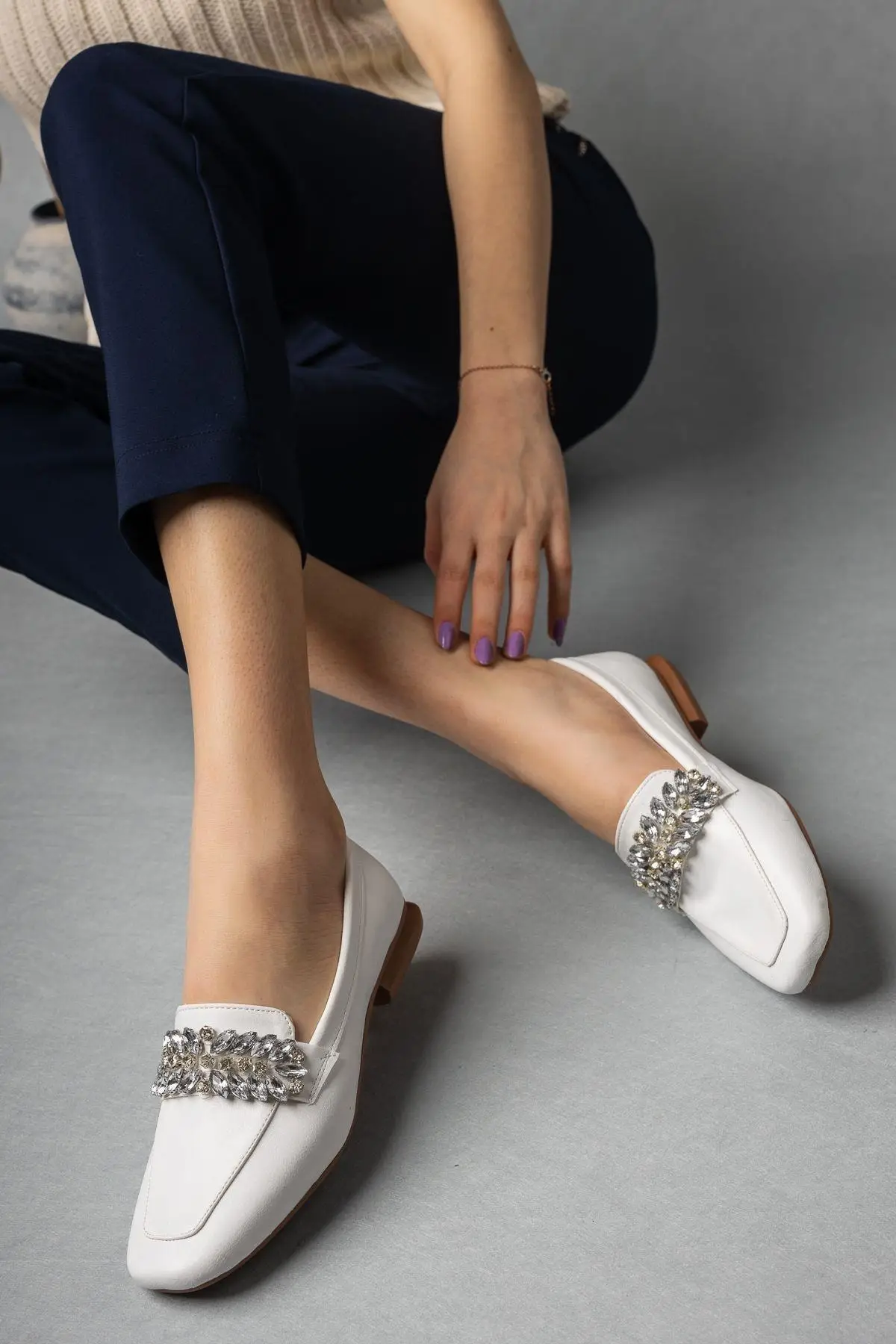 Women Flats Shoes Guaranteed Daily Stone Ballet Fashion Flats For Ladies Casual Shoes Elegant Flat Summer Footwear
Women Flats Shoes Guaranteed Daily Stone Ballet Fashion Flats For Ladies Casual Shoes Elegant Flat Summer Footwear
