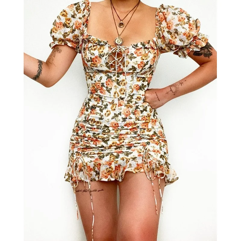 Sexy Flower Print Women Summer Dresses 2022 New High Waist Square Collar Drawstring Fold Short Puff Sleev Chic A-line Mini Dress
Sexy Flower Print Women Summer Dresses 2022 New High Waist Square Collar Drawstring Fold Short Puff Sleev Chic A-line Mini Dress