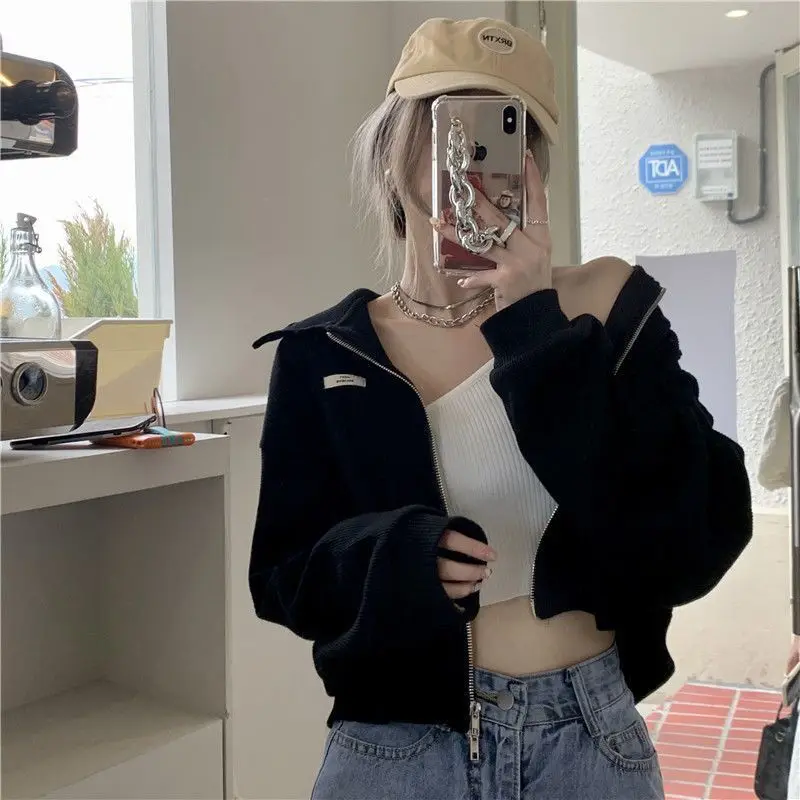 Deeptown Women Sweatshirts Korean Fashion Oversized Harajuku Streetwear Zip Up Cardigan Female Sportswear Casual Basic Crop Top
Deeptown Women Sweatshirts Korean Fashion Oversized Harajuku Streetwear Zip Up Cardigan Female Sportswear Casual Basic Crop Top