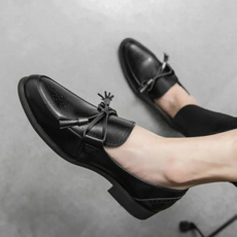 Spring and Autumn Suit Leather Shoes Men's Korean-Style Trendy British-Style Casual Youth Business Formal Wear All-Match Black L
Spring and Autumn Suit Leather Shoes Men's Korean-Style Trendy British-Style Casual Youth Business Formal Wear All-Match Black L