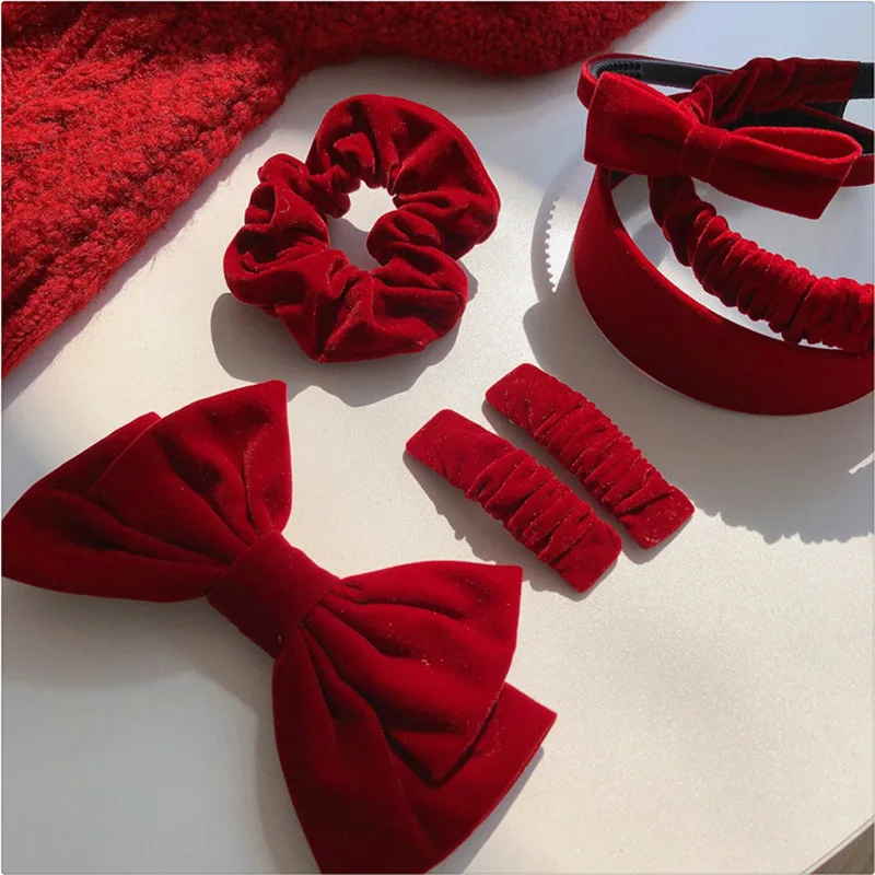 Red Velvet Top Knot Bow Headbands Red For Women Wide Version Retro Pleated Large Intestine Circle Hair Clip Hair Accessories
Red Velvet Top Knot Bow Headbands Red For Women Wide Version Retro Pleated Large Intestine Circle Hair Clip Hair Accessories