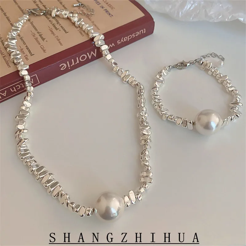 Euramerican Trend New Fund Exaggerates Design Feeling Costly Pearl Condole Pendant Necklace Is Woman Vogue Temperament Jewelry
Euramerican Trend New Fund Exaggerates Design Feeling Costly Pearl Condole Pendant Necklace Is Woman Vogue Temperament Jewelry