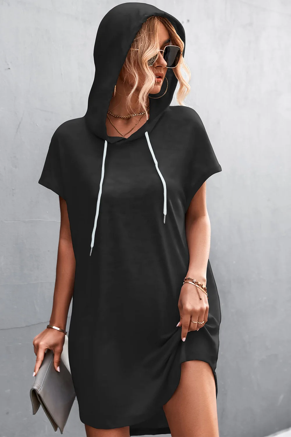 Платье женское однотонное с капюшоном, Повседневная Свободная Стильная черная кофта с коротким рукавом, Пляжное праздничное, C3693, на лето
Платье женское однотонное с капюшоном, Повседневная Свободная Стильная черная кофта с коротким рукавом, Пляжное праздничное, C3693, на лето