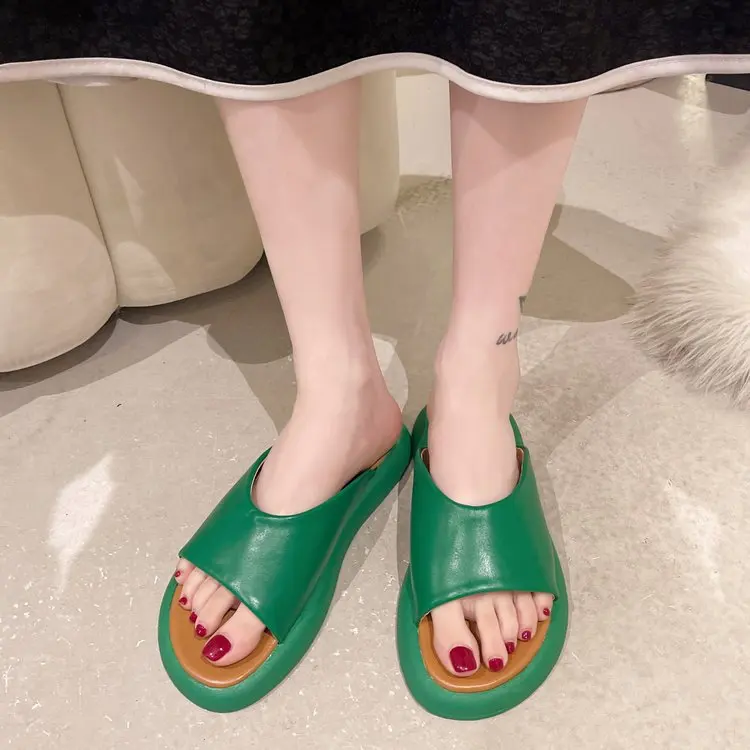 Female Sandal Clear Heels Fashion Womens Shoes 2022 All-Match Girls Luxury Beach Outside Flat New Summer Rome Rubber Slides Basi
Female Sandal Clear Heels Fashion Womens Shoes 2022 All-Match Girls Luxury Beach Outside Flat New Summer Rome Rubber Slides Basi