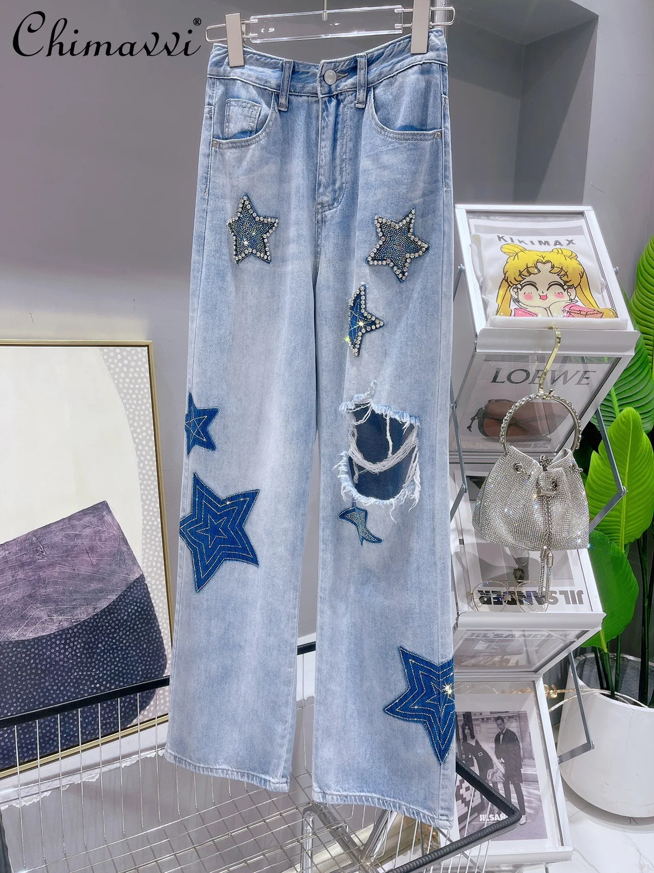 European 2022 Summer Female Exquisite Rhinestone Five-Pointed Star Ripped Jeans Women Fashion Elegant High Waist Mop Denim Pants
European 2022 Summer Female Exquisite Rhinestone Five-Pointed Star Ripped Jeans Women Fashion Elegant High Waist Mop Denim Pants