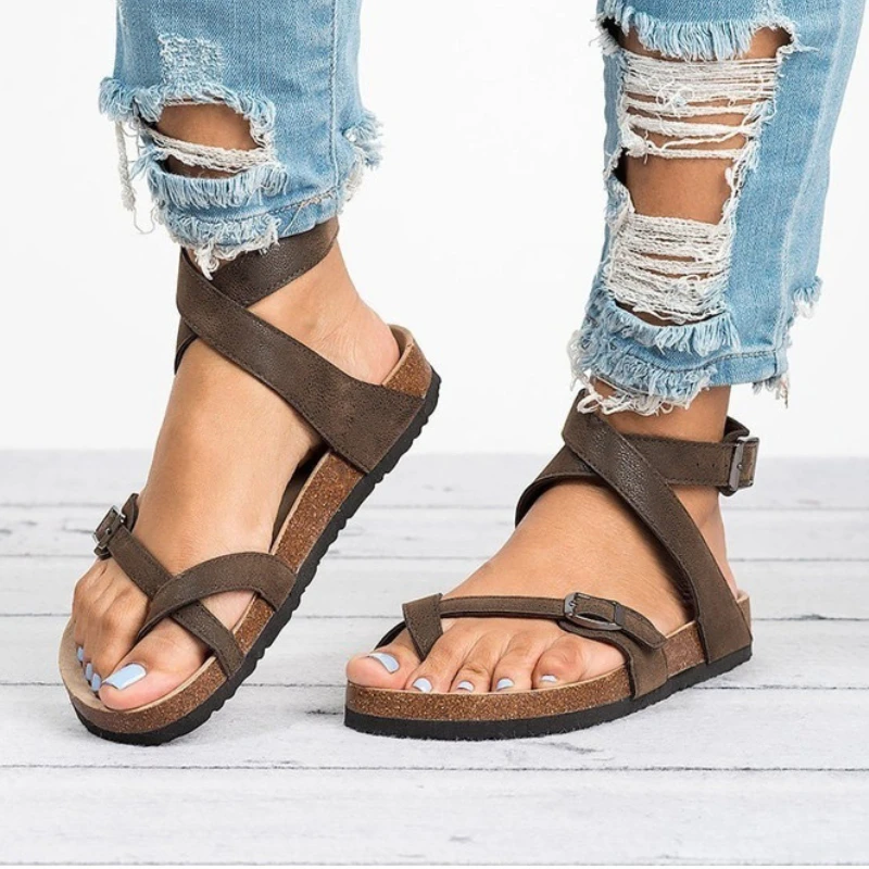 2022 Summer New Sandals Fashion Trend Sandals Metal Buckle One-Line Buckle Flat Shoes Ladies Casual Beach Shoes Plus Size
2022 Summer New Sandals Fashion Trend Sandals Metal Buckle One-Line Buckle Flat Shoes Ladies Casual Beach Shoes Plus Size