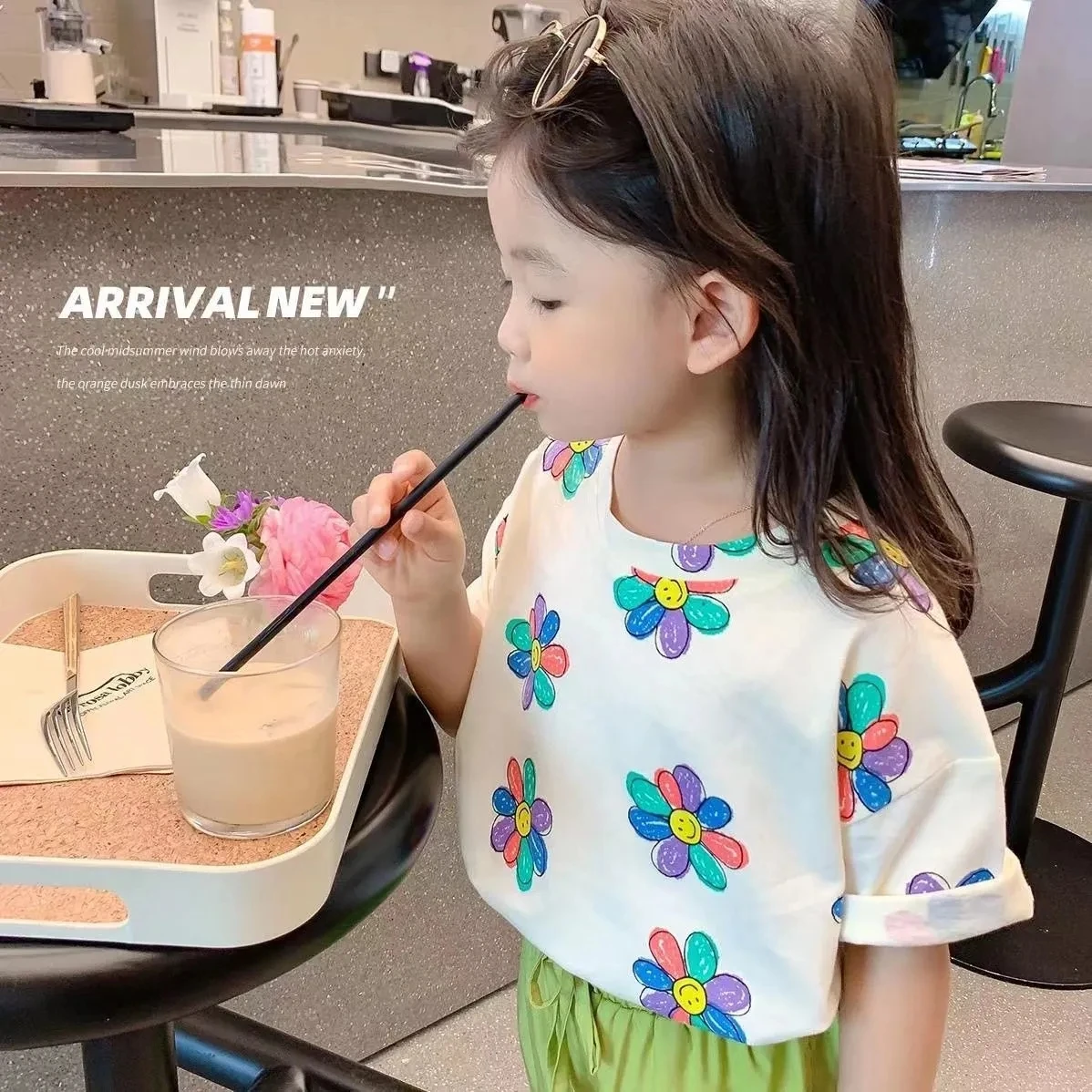 Girls summer cotton flowers clothes new children's Short Sleeve T-Shirts baby kids girls casual tops baby bottom shirts P4 702
Girls summer cotton flowers clothes new children's Short Sleeve T-Shirts baby kids girls casual tops baby bottom shirts P4 702