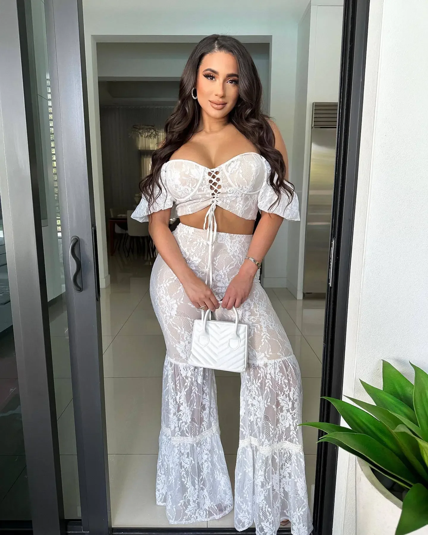 Sexy Off Shoulder Lace Up Crop Top and Flare Pants Streetwear Two 2 Piece Sets Tracksuit Women's Autumn Birthday Club Outfits
Sexy Off Shoulder Lace Up Crop Top and Flare Pants Streetwear Two 2 Piece Sets Tracksuit Women's Autumn Birthday Club Outfits