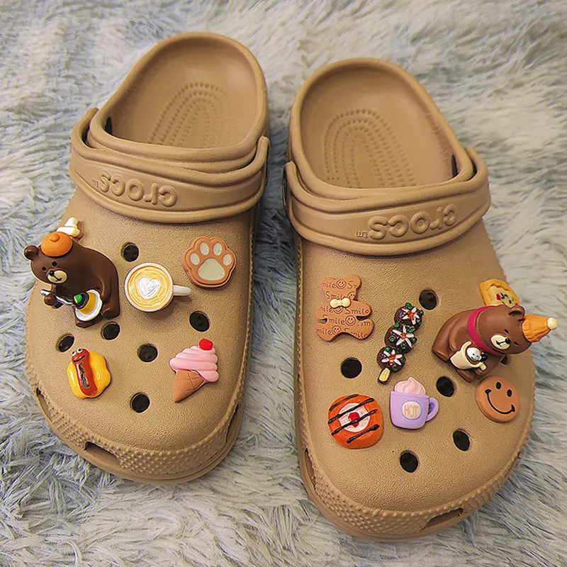 Bundle Cute Cartoon Bear Croc Decoration Fashion High Quality DIY Shoe Charms Designer Lovely Croc Charms Anime Girls Kids Gift
Bundle Cute Cartoon Bear Croc Decoration Fashion High Quality DIY Shoe Charms Designer Lovely Croc Charms Anime Girls Kids Gift