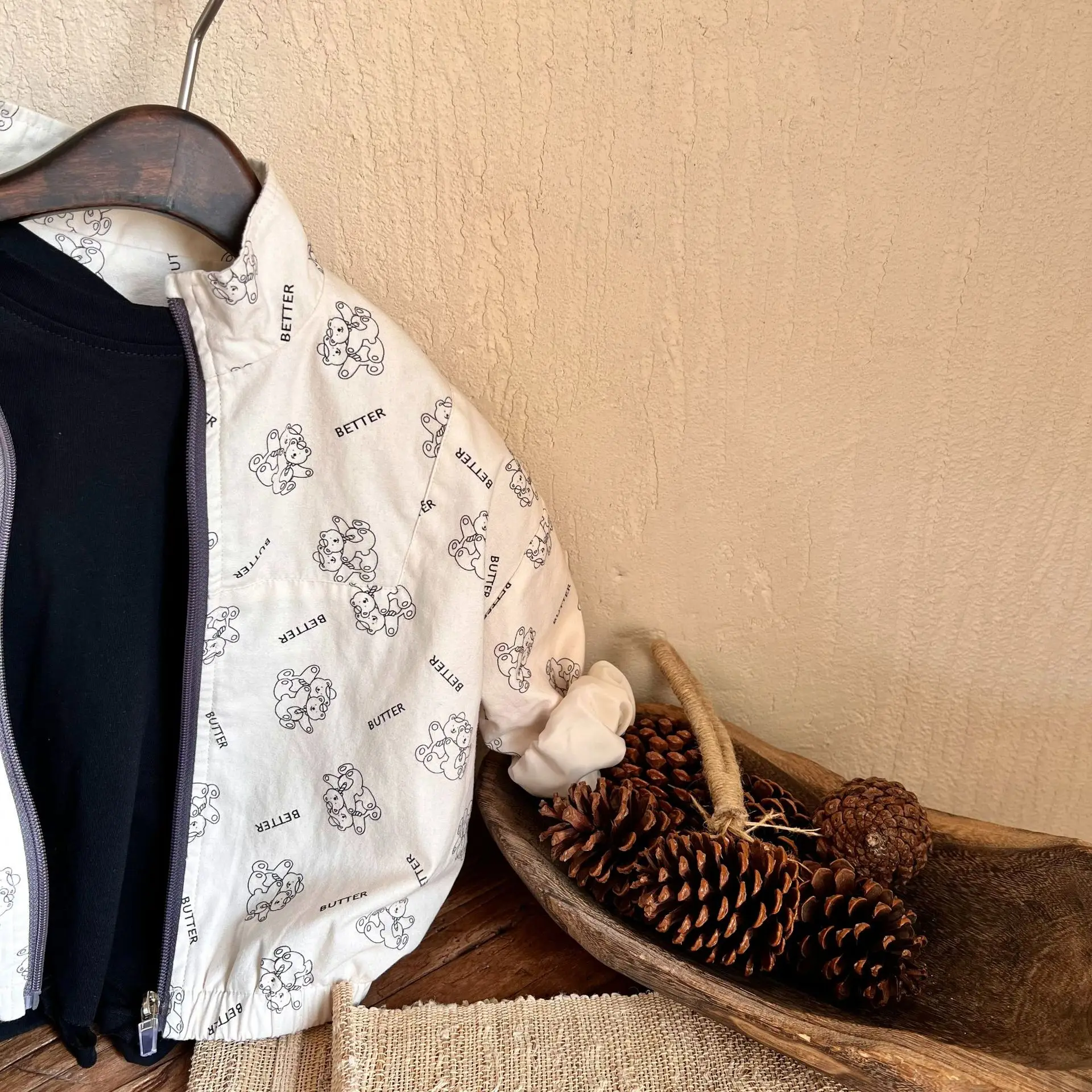 Children's Clothes 2022 Autumn New Boys Girls Full Print Cartoon Zipper Coat Baby Bear Jacket Tide
Children's Clothes 2022 Autumn New Boys Girls Full Print Cartoon Zipper Coat Baby Bear Jacket Tide