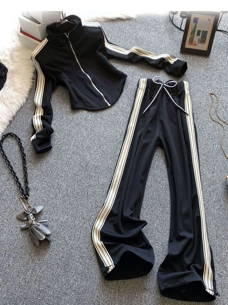 Small casual fashion sports suit female fried street western-style slim black standing collar sweater wide leg pants two-piece
Small casual fashion sports suit female fried street western-style slim black standing collar sweater wide leg pants two-piece