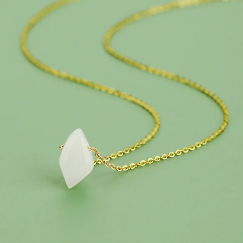 Trendy Natural Jade Pendant Women Necklace Gold Color Clavicle Chain Jewelry S925 Silver Valentines Day Girl Gifts Free Shipping
Trendy Natural Jade Pendant Women Necklace Gold Color Clavicle Chain Jewelry S925 Silver Valentines Day Girl Gifts Free Shipping
