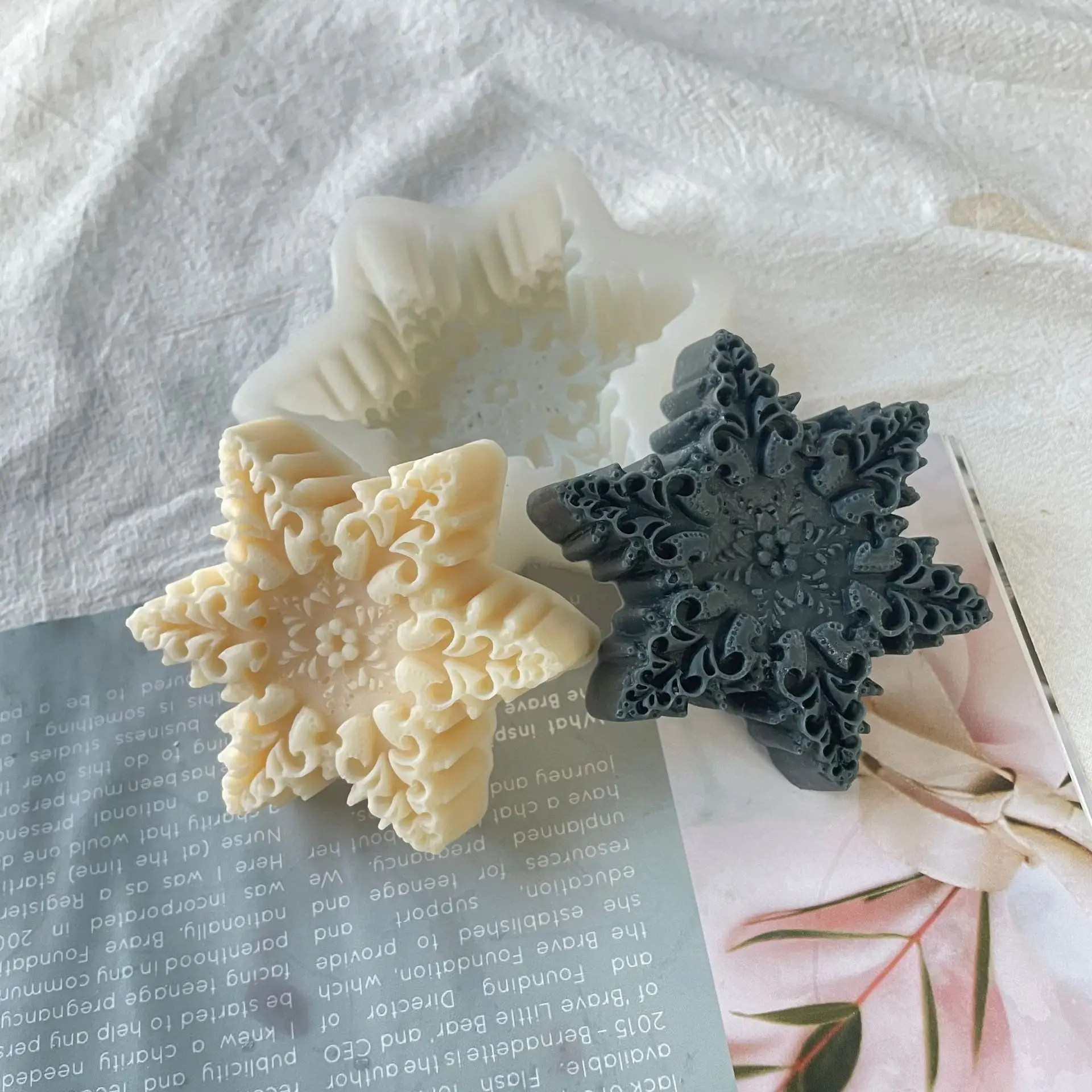 3D Snowflake Star Silicone Chocolate Mould Heart Love Soap Mold Candle Polymer Clay Molds Crafts DIY Forms Soap Base Tool
3D Snowflake Star Silicone Chocolate Mould Heart Love Soap Mold Candle Polymer Clay Molds Crafts DIY Forms Soap Base Tool