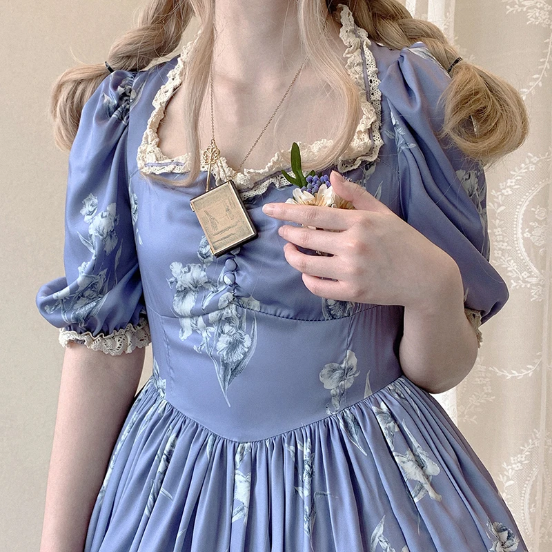 Vintage Dresses Women Flower Print Square Collar Puff Sleeve Lace Trim Button Lolita Style A-Line Dress for Sweet Girl
Vintage Dresses Women Flower Print Square Collar Puff Sleeve Lace Trim Button Lolita Style A-Line Dress for Sweet Girl
