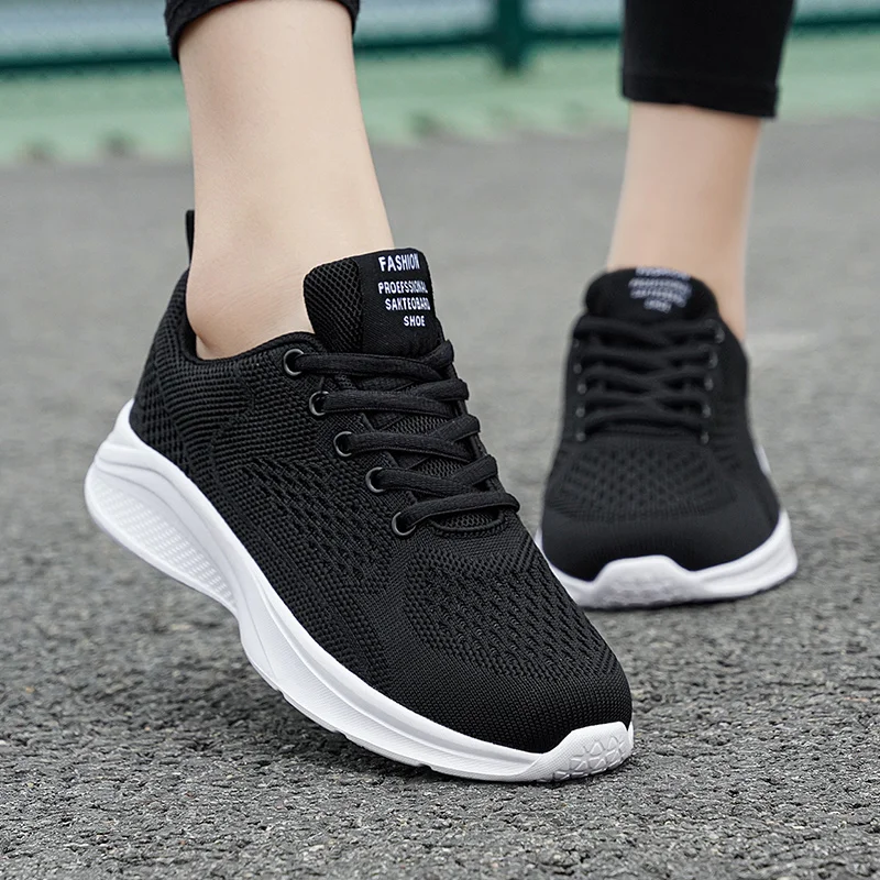 Женские легкие кроссовки, сетчатая повседневная обувь для бега, удобные амортизирующие кроссовки для тенниса, спортивных тренировок, легкие повседневные кроссовки для отдыха на открытом воздухе 
Женские легкие кроссовки, сетчатая повседневная обувь для бега, удобные амортизирующие кроссовки для тенниса, спортивных тренировок, легкие повседневные кроссовки для отдыха на открытом воздухе