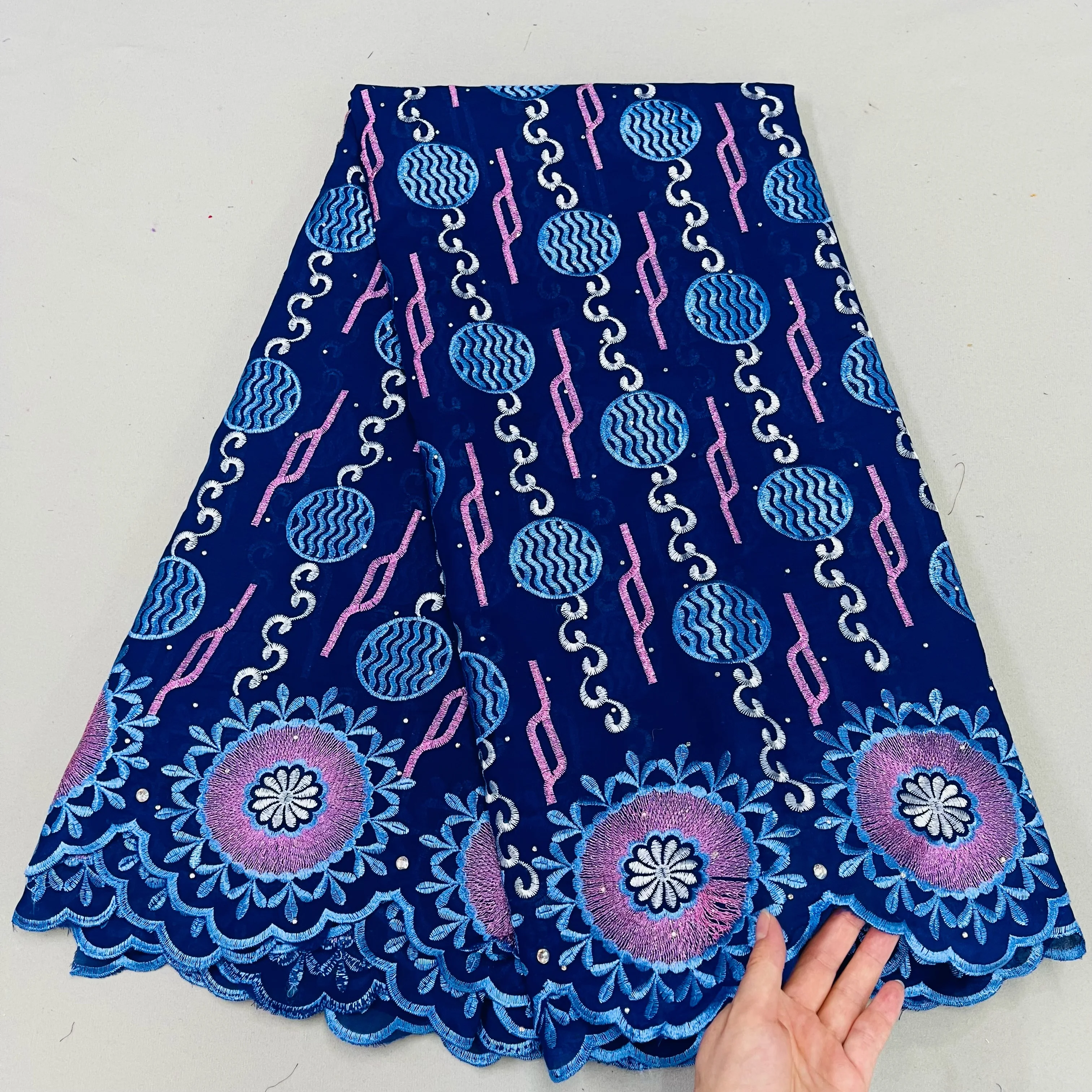 African Lace Fabric 2022 High Quality Embroidery For Women Wedding Dresses Brocade Luxury Cotton Lace Fabric Nigerian 5 Yards
African Lace Fabric 2022 High Quality Embroidery For Women Wedding Dresses Brocade Luxury Cotton Lace Fabric Nigerian 5 Yards