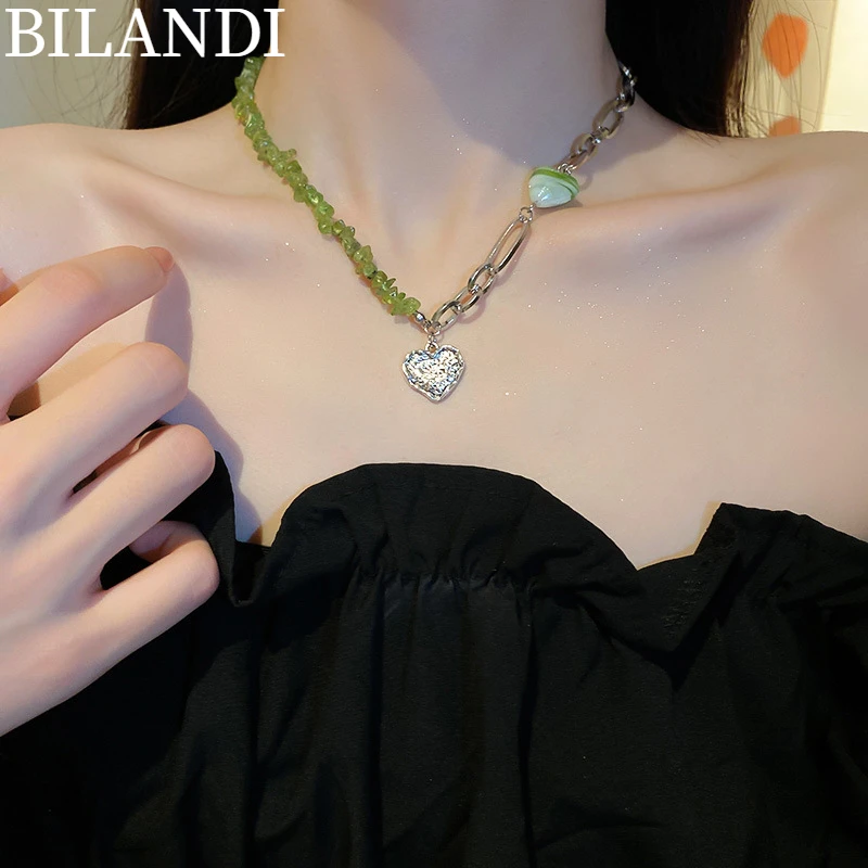 Bilandi Modern Jewelry Heart Pendant Necklace 2022 New Trend Asymmetrical Green Resin Necklace For Women Party Gifts
Bilandi Modern Jewelry Heart Pendant Necklace 2022 New Trend Asymmetrical Green Resin Necklace For Women Party Gifts