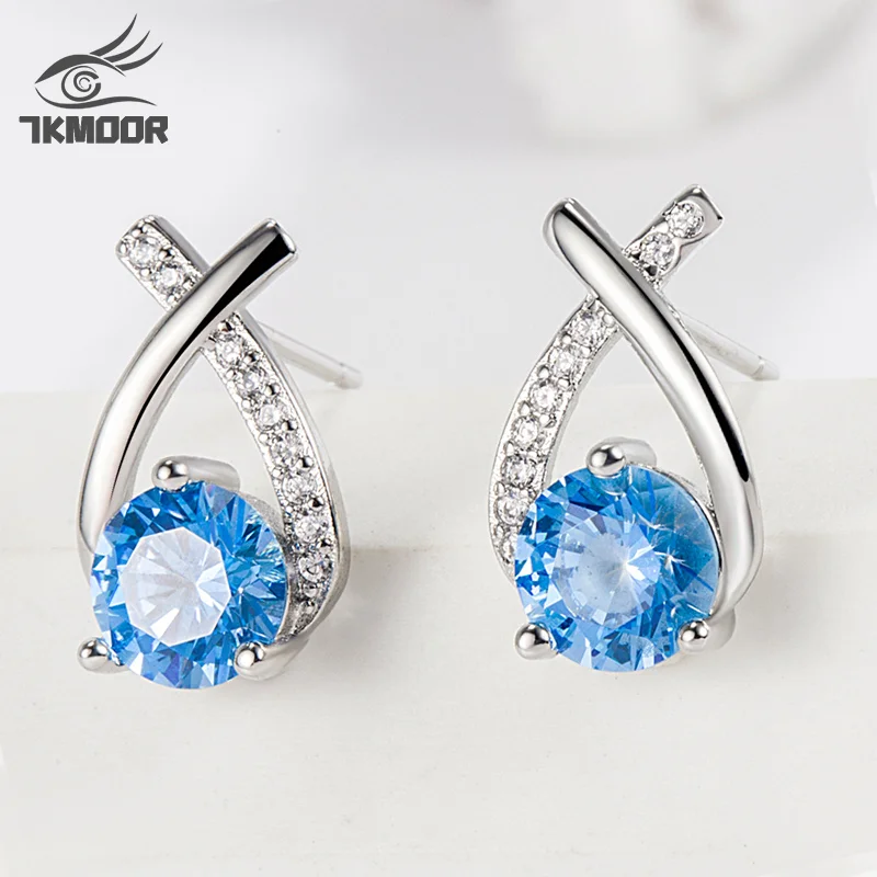 Silver Color Water Drop New Trend Stud Earrings Simple Elegant Fish Design White Blue Crystal Women Girls Jewelry
Silver Color Water Drop New Trend Stud Earrings Simple Elegant Fish Design White Blue Crystal Women Girls Jewelry