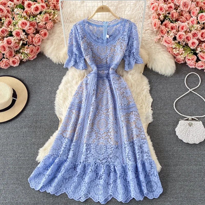 Summer New Style Gentle Wind Round Neck Water-soluble Hollow Lace Waist Slim Dress Elegant Large Swing Long Dress
Summer New Style Gentle Wind Round Neck Water-soluble Hollow Lace Waist Slim Dress Elegant Large Swing Long Dress