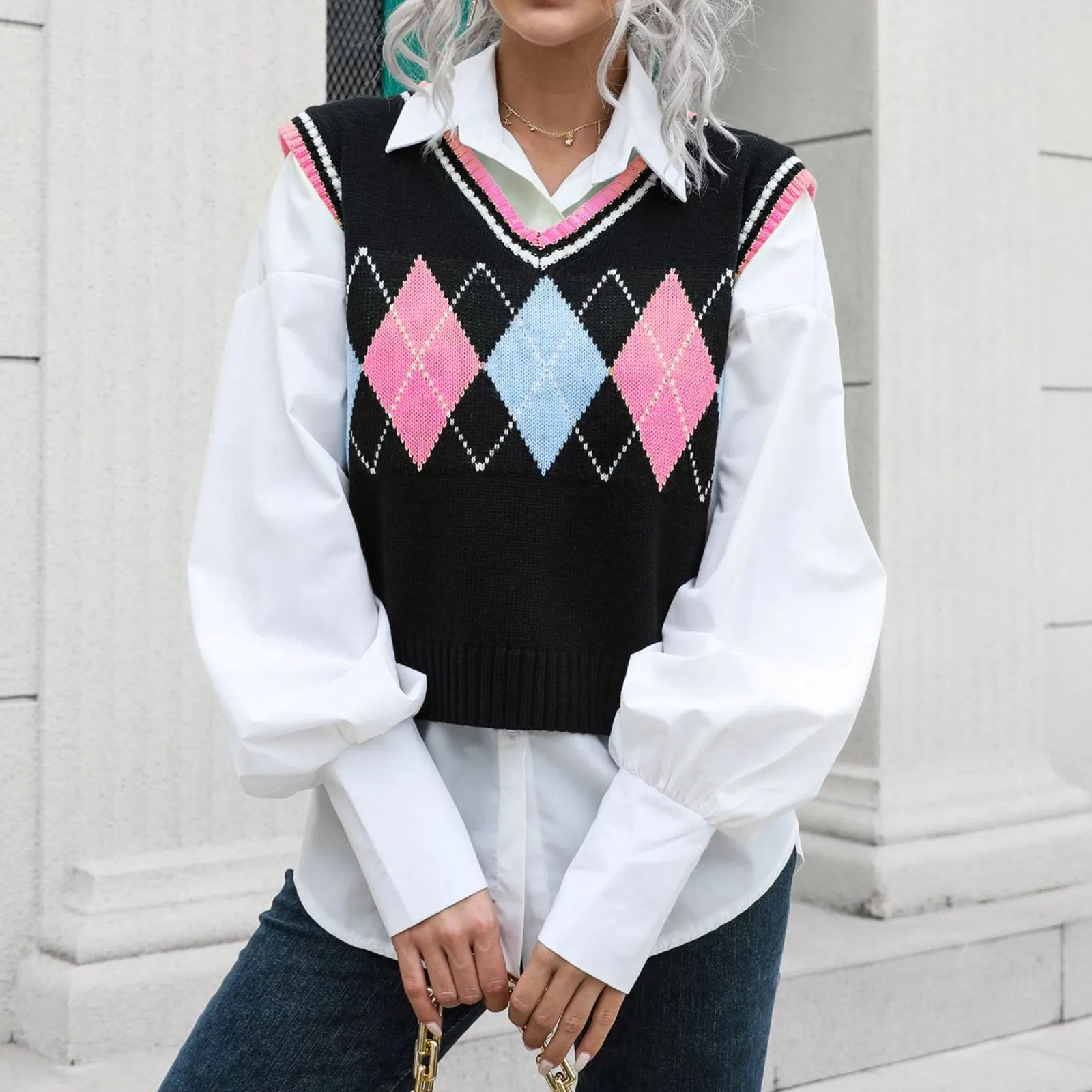 Autumn Knitted Vest Sweaters Women Sleeveless V Neck Fashion Diamond Plaid Knit Sweater Vest Crop Tank Top Casual Streetwear 
Autumn Knitted Vest Sweaters Women Sleeveless V Neck Fashion Diamond Plaid Knit Sweater Vest Crop Tank Top Casual Streetwear