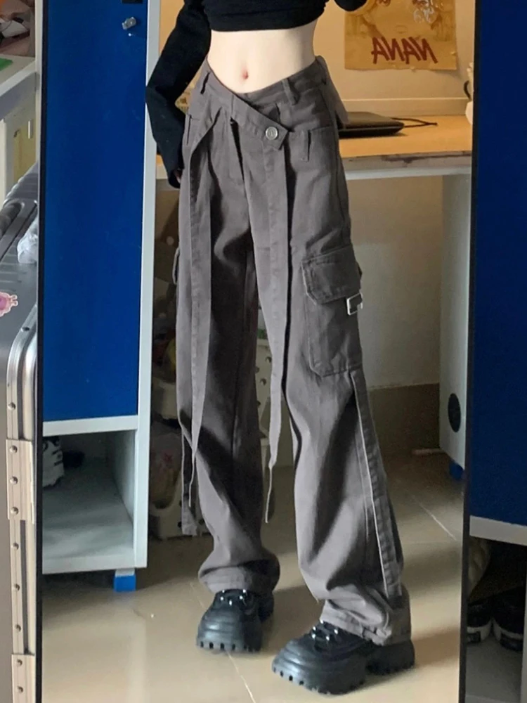 Loose Straight Leg Long Pant with Side Pocket Ribbon y2k pants hiphop punk summer cargo trouser fashion casual harajuku techwear
Loose Straight Leg Long Pant with Side Pocket Ribbon y2k pants hiphop punk summer cargo trouser fashion casual harajuku techwear
