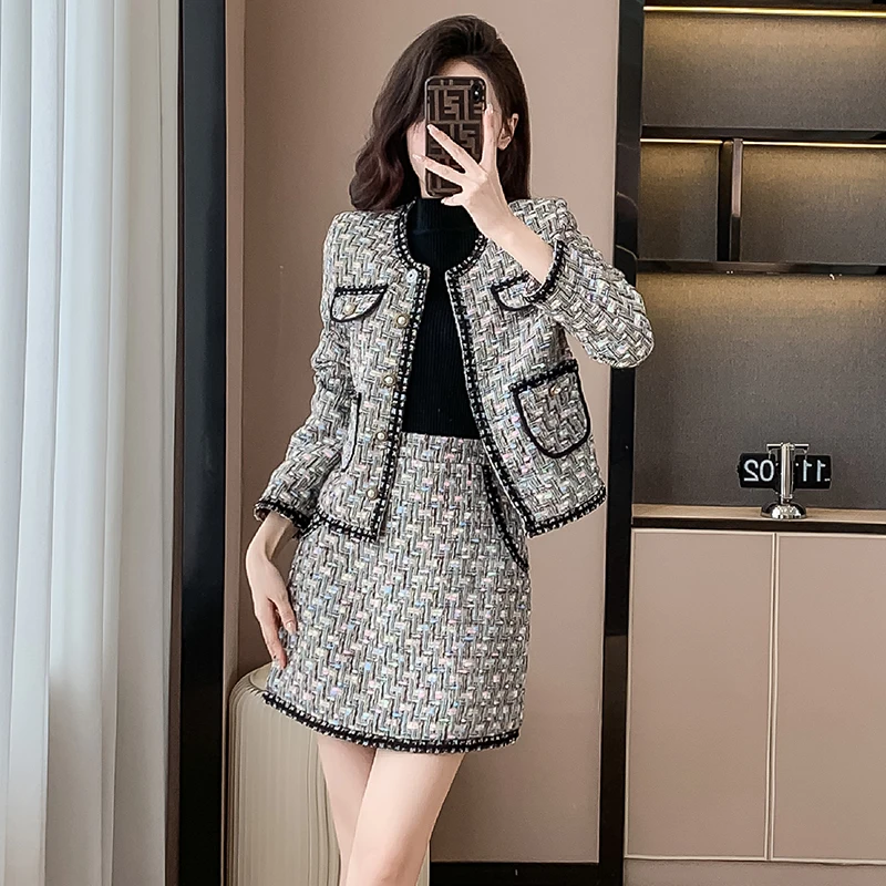 Women Elegant Vintage Tweed Fragrant Suit Jacket Coat Top And Skirt Two Piece Set Outfit Winter OL Work Wear Women Clothing
Women Elegant Vintage Tweed Fragrant Suit Jacket Coat Top And Skirt Two Piece Set Outfit Winter OL Work Wear Women Clothing