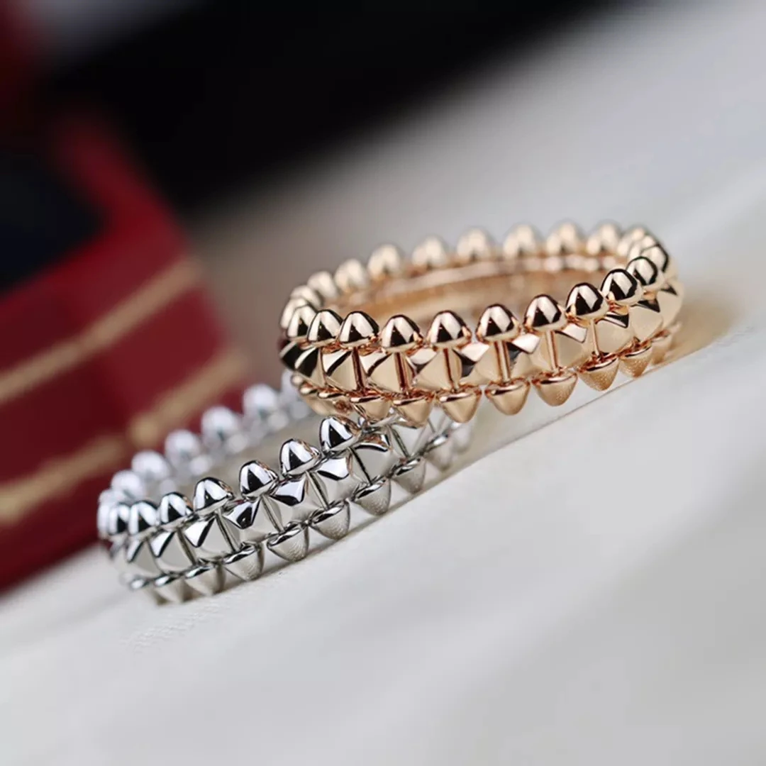European Luxury Jewelry S925 Sterling Silver Marker Stud Rose Gold Rings Classic Brand Fashion Party Gifts For Men And Women
European Luxury Jewelry S925 Sterling Silver Marker Stud Rose Gold Rings Classic Brand Fashion Party Gifts For Men And Women