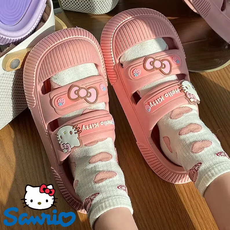 Женские летние шлепанцы Sanrio, Hello Kitty Shoes Y2k, милые сандалии с мультяшным рисунком, женская обувь на плоской подошве, уличные пляжные Тапочки
Женские летние шлепанцы Sanrio, Hello Kitty Shoes Y2k, милые сандалии с мультяшным рисунком, женская обувь на плоской подошве, уличные пляжные Тапочки