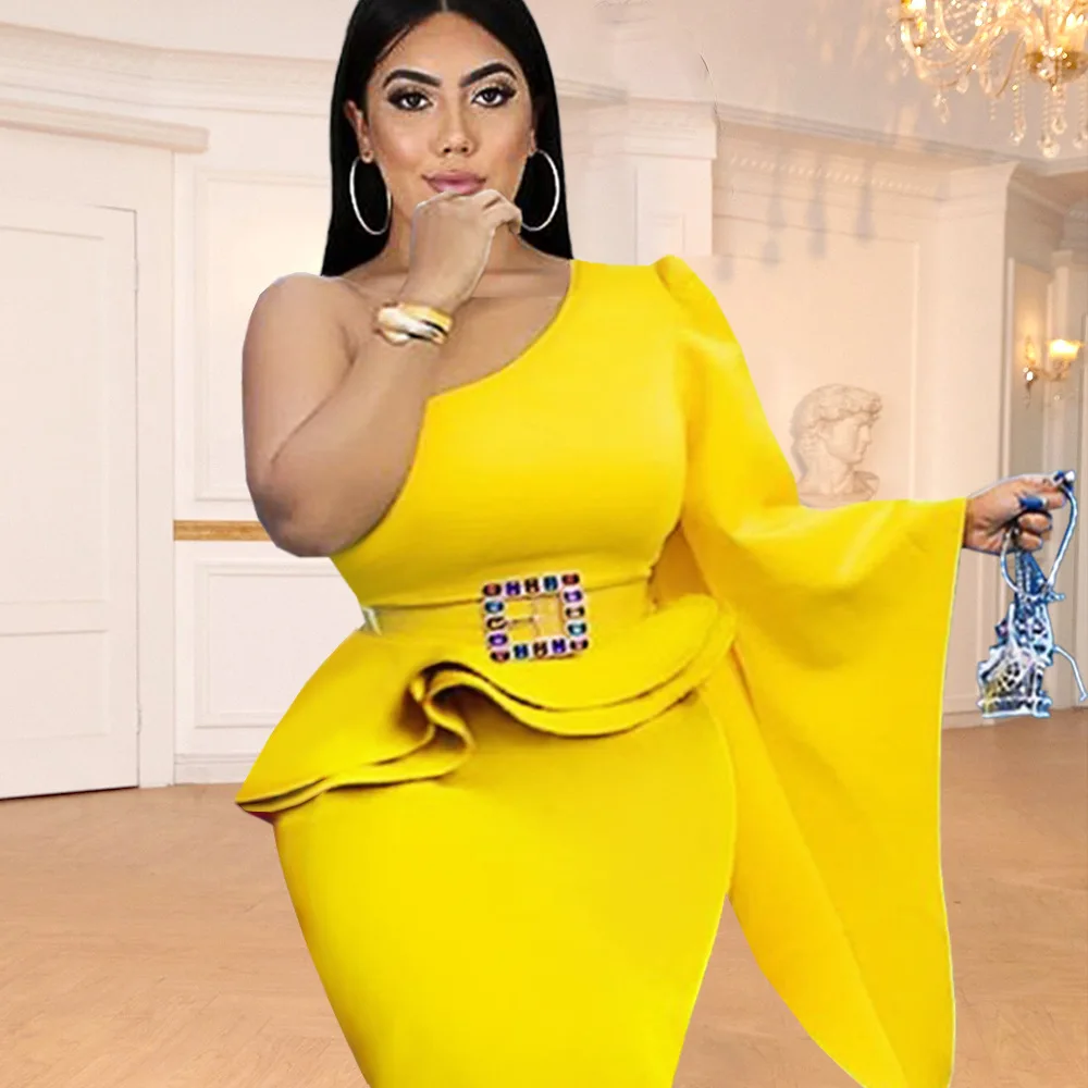 Блузка вечерние ская с открытыми плечами, высокой талией и оборками
Блузка вечерние ская с открытыми плечами, высокой талией и оборками