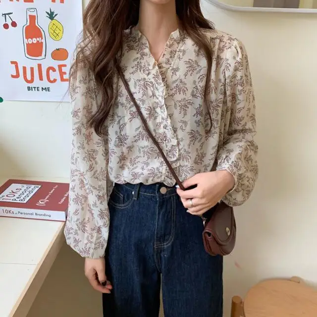 2022 New Korean Fashion Loose Chiffon Floral Long Sleeve Shirt Women Autumn Thin Vintage Style Thin Causal Loose Woman Blouse
2022 New Korean Fashion Loose Chiffon Floral Long Sleeve Shirt Women Autumn Thin Vintage Style Thin Causal Loose Woman Blouse