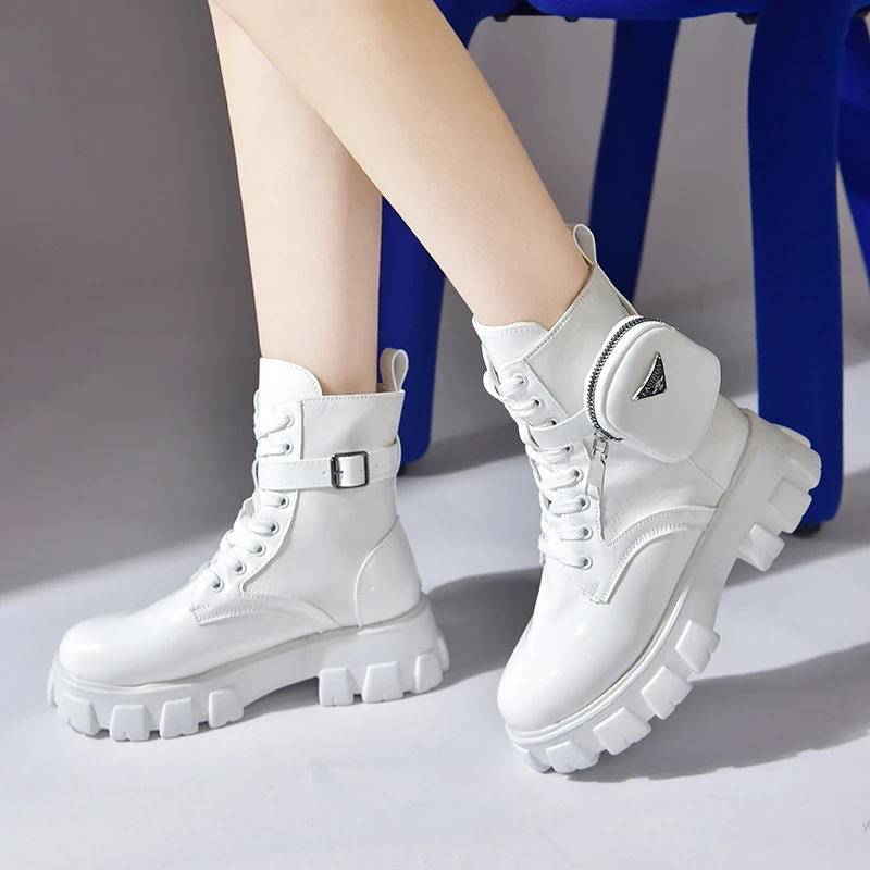 White Punk Ankle Platform Motorcycle Martin Boots Women Lace Up Chunky Heel Belt Buckle Pocket Designer Shoes Women Large Size43
White Punk Ankle Platform Motorcycle Martin Boots Women Lace Up Chunky Heel Belt Buckle Pocket Designer Shoes Women Large Size43