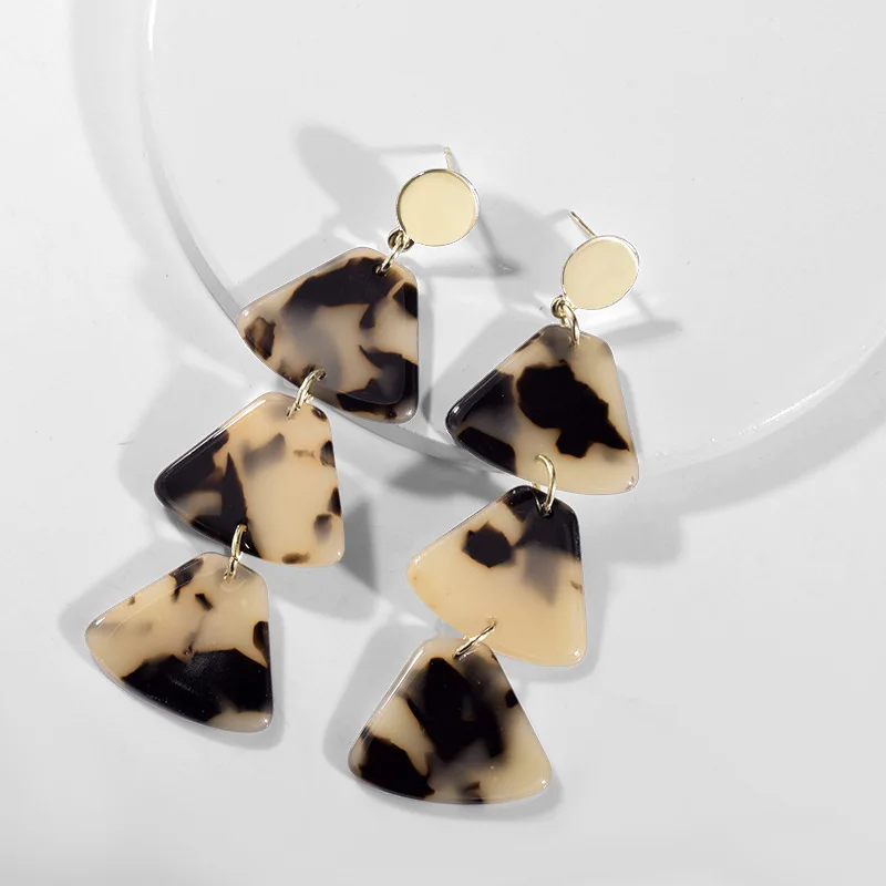 Geometric Acrylic Fashion Statement Drop Earrings For Women Vintage Resin Triangle Dangle Earring 2022 Brincos Wedding Jewelry
Geometric Acrylic Fashion Statement Drop Earrings For Women Vintage Resin Triangle Dangle Earring 2022 Brincos Wedding Jewelry