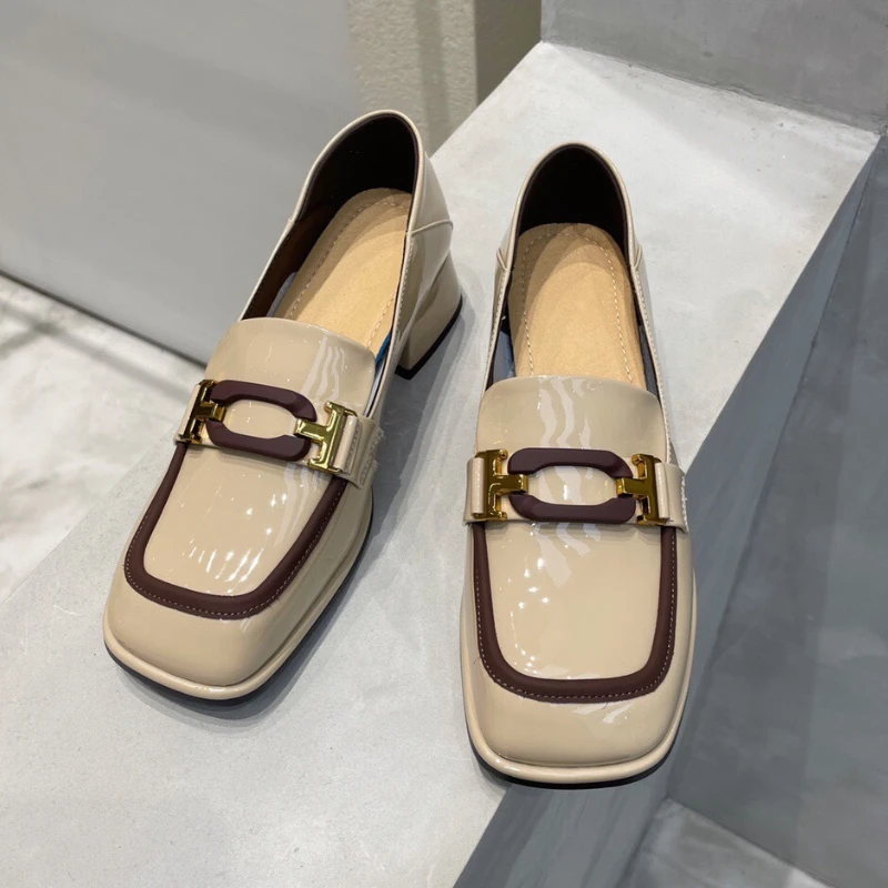 Patent Leather LeFou High Heels Square Head Softcover Metal Buckle Mule Shoes Chunky Heeled Casual Office Brand Shoes for Women
Patent Leather LeFou High Heels Square Head Softcover Metal Buckle Mule Shoes Chunky Heeled Casual Office Brand Shoes for Women