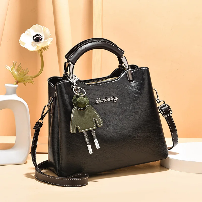 Fashionable Women's Bag Middle-aged Mother Bag Senior Sense Atmosphere All Shoulder Crossbody Bag 2023 Large Capacity Handbag
Fashionable Women's Bag Middle-aged Mother Bag Senior Sense Atmosphere All Shoulder Crossbody Bag 2023 Large Capacity Handbag
