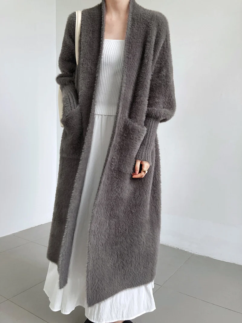 Women's Dual Pocket Fuzzy Open Front Long Sweater Fur Coat Autumn Winter Thickened Cardigan Over Knee Coat
Women's Dual Pocket Fuzzy Open Front Long Sweater Fur Coat Autumn Winter Thickened Cardigan Over Knee Coat