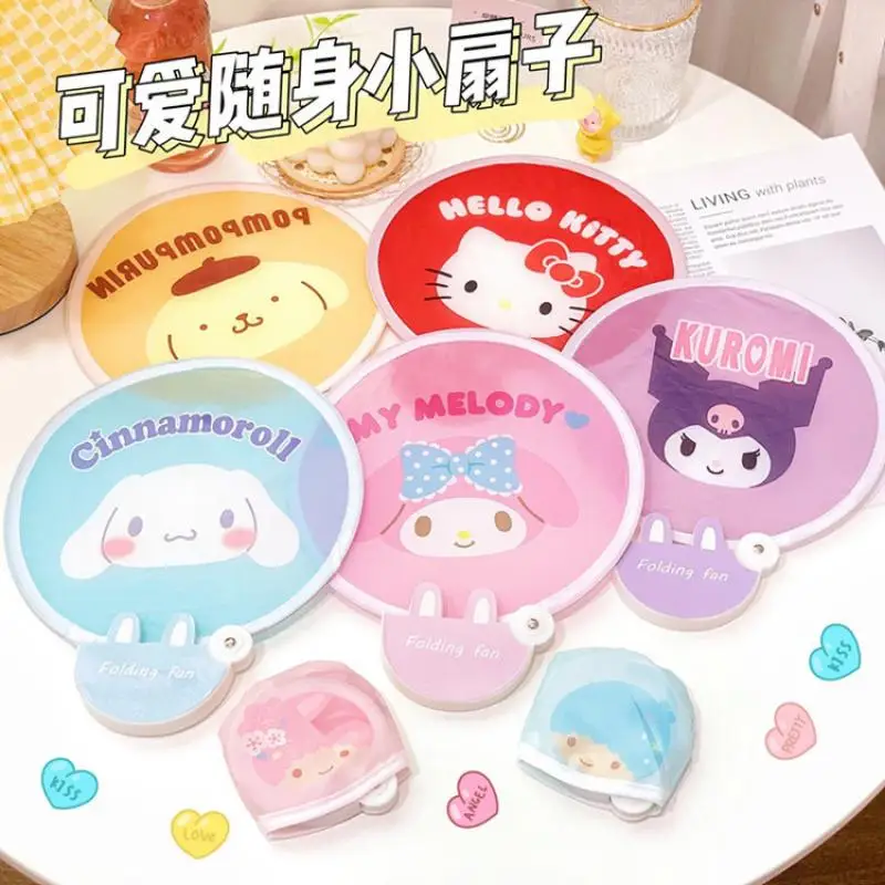 Милые аксессуары Sanrio Hello Kittys My Melody Cinnamoroll, складной Круглый Вентилятор, милый термоусадочный вентилятор, портативные Игрушки для девочек
Милые аксессуары Sanrio Hello Kittys My Melody Cinnamoroll, складной Круглый Вентилятор, милый термоусадочный вентилятор, портативные Игрушки для девочек