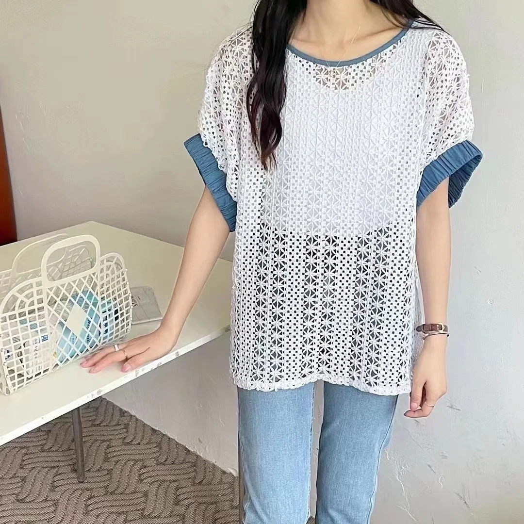 2022 South Korea Dongdamen Summer New Women's Hollow Hook Flower Bat Sleeve Round Neck Fashion T-shirt
2022 South Korea Dongdamen Summer New Women's Hollow Hook Flower Bat Sleeve Round Neck Fashion T-shirt