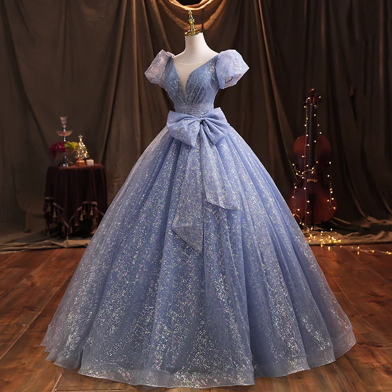2022 Shinny Blue Sequin Prom Quinceanera Dresses V-neck Short Puffy Sleeves Corset Back Sweet 15 16 Girls Birthday Gowns
2022 Shinny Blue Sequin Prom Quinceanera Dresses V-neck Short Puffy Sleeves Corset Back Sweet 15 16 Girls Birthday Gowns