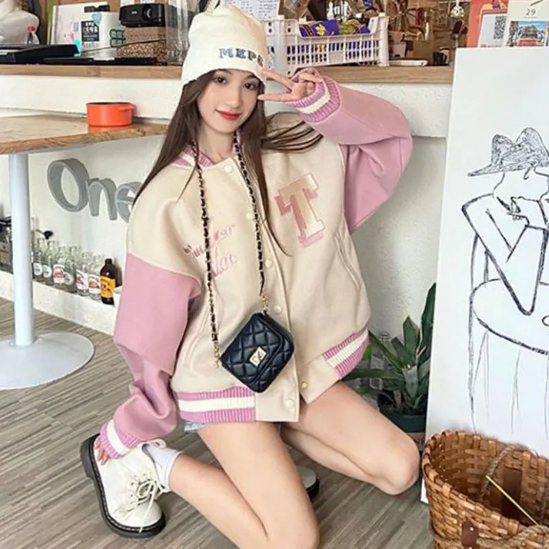 

Женская бейсбольная куртка Deeptown Y2k, уличная одежда, корейская мода, большие размеры, розовые куртки для колледжа, осенне-зимние свободные ку...