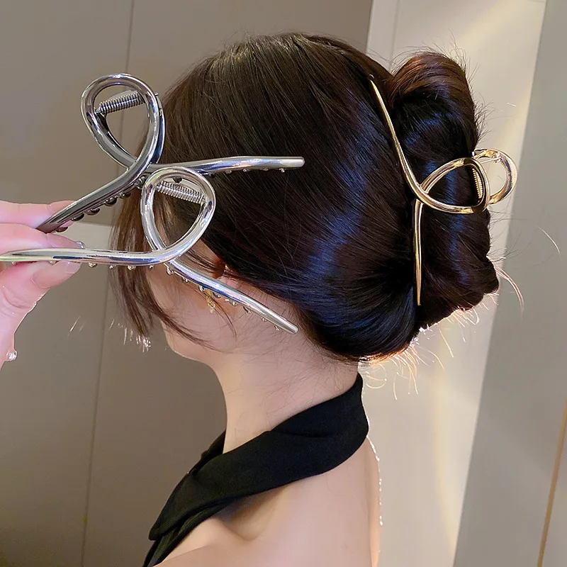 Large Elegant Gold Color Hair Claws Geometric Metal Hair Clips For Women Fashion Hairpins Trendy Girls Headband Hair Accessories
Large Elegant Gold Color Hair Claws Geometric Metal Hair Clips For Women Fashion Hairpins Trendy Girls Headband Hair Accessories