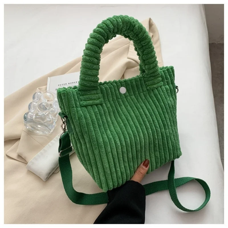 Fashion Corduroy Women's Bag Trend New Handbags Niche Versatile Bucket Shoulder Bags Female Nylon Button Crossbody Bags
Fashion Corduroy Women's Bag Trend New Handbags Niche Versatile Bucket Shoulder Bags Female Nylon Button Crossbody Bags