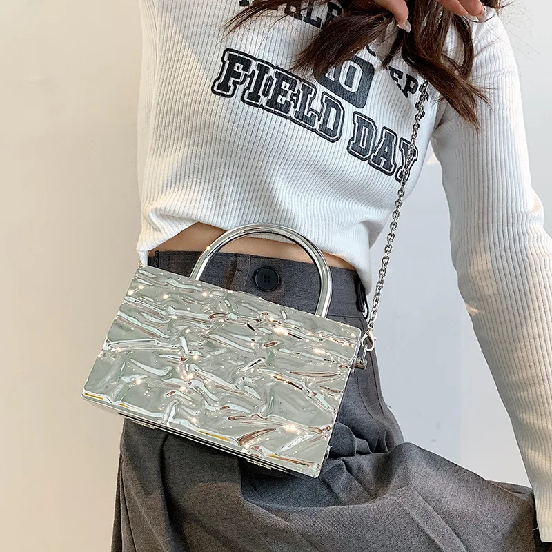 Metal Handle Box Design Women Party Clutch Bag 2022 New Shoulder Chain Purse Handbags Female Silver Tote Bag Crossbody Bag
Metal Handle Box Design Women Party Clutch Bag 2022 New Shoulder Chain Purse Handbags Female Silver Tote Bag Crossbody Bag