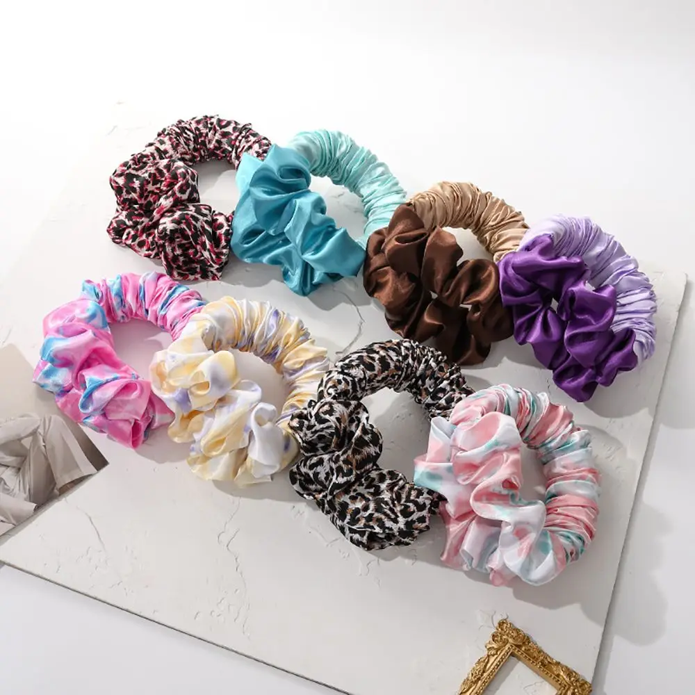 Lazy Heatless Curling Rod Headband Hair Curler Roller Wave Formers Wet Wavy Bundles Sleeping Curls Hair Styling Tool
Lazy Heatless Curling Rod Headband Hair Curler Roller Wave Formers Wet Wavy Bundles Sleeping Curls Hair Styling Tool