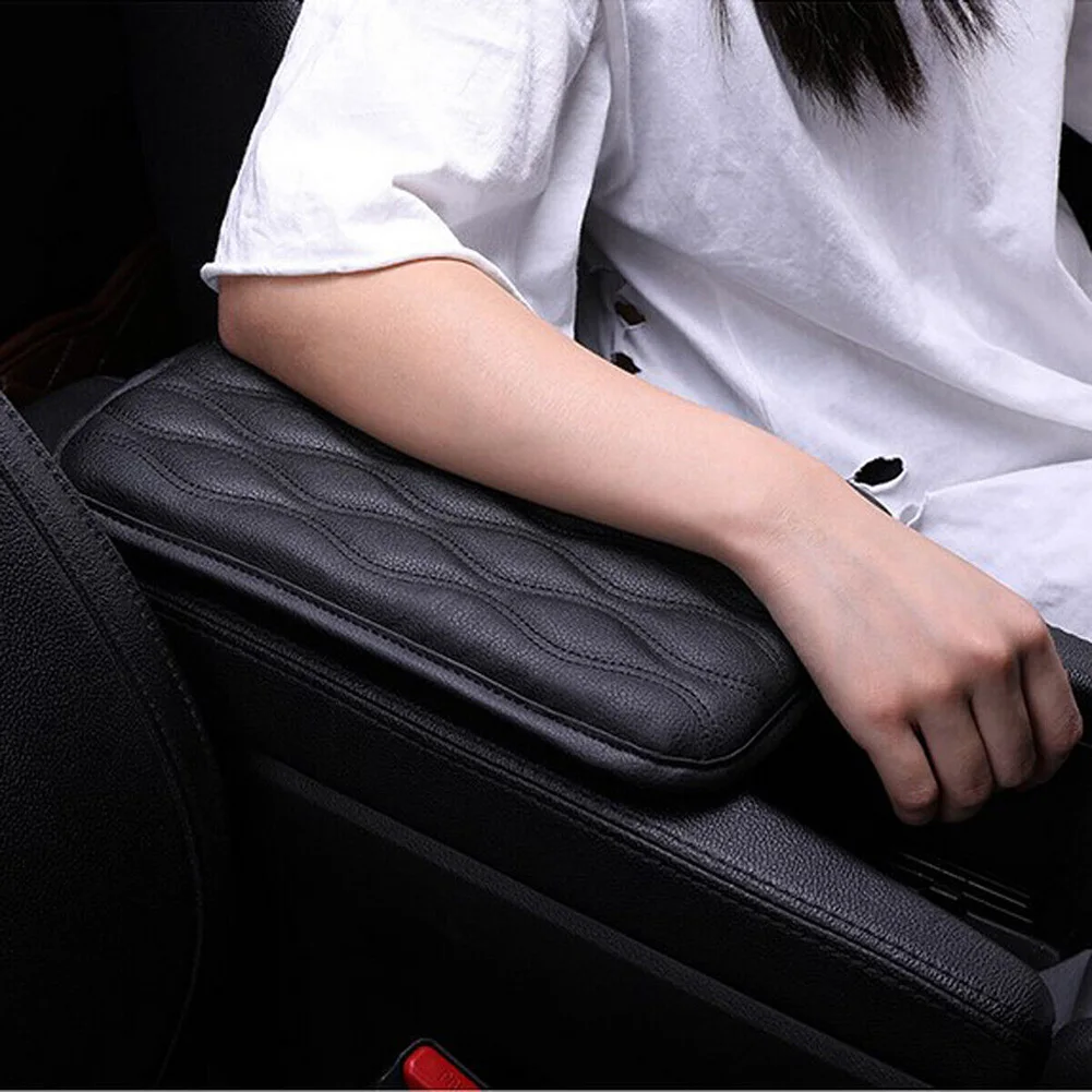 Center Console Pad Armrest Pad Cover Central Cushion Mat Rubber+PU Leather Universal 29.4x20.8cm /11.57x8.18inch
Center Console Pad Armrest Pad Cover Central Cushion Mat Rubber+PU Leather Universal 29.4x20.8cm /11.57x8.18inch