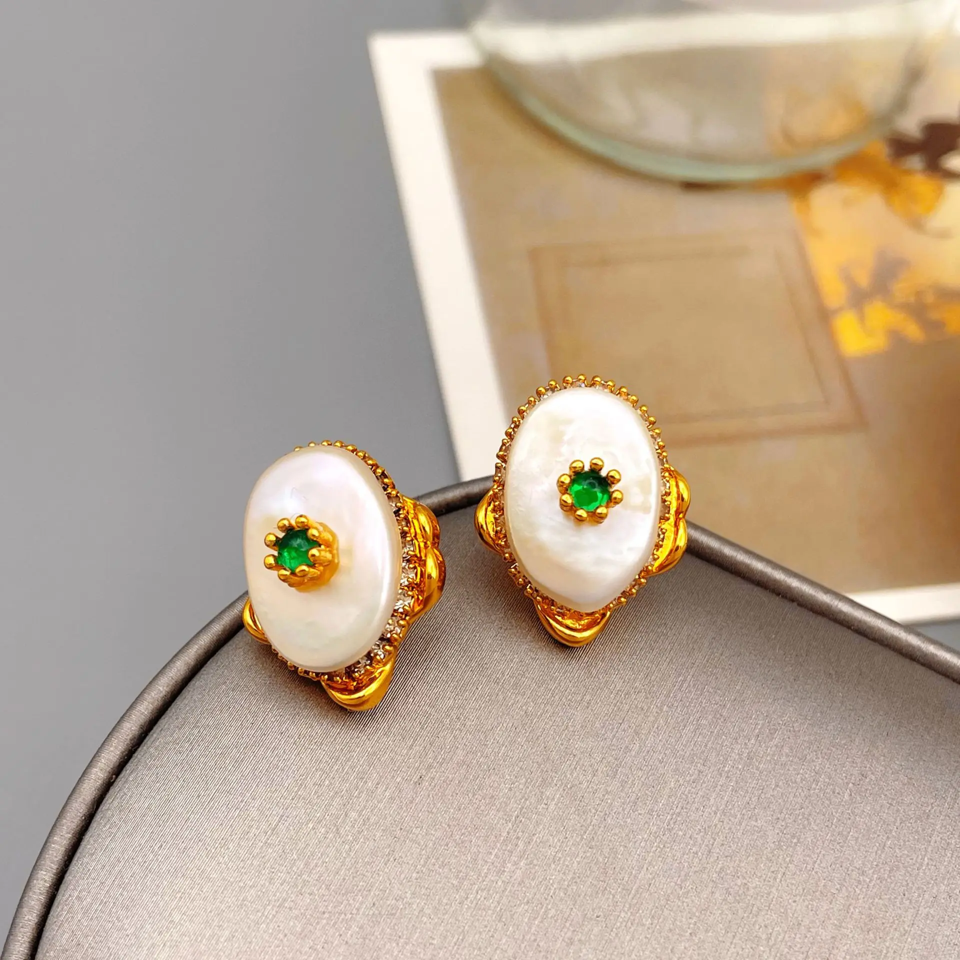 French luxury commuting natural baroque pearl premium stud earrings simple personality court vintage fine jewelry for women
French luxury commuting natural baroque pearl premium stud earrings simple personality court vintage fine jewelry for women