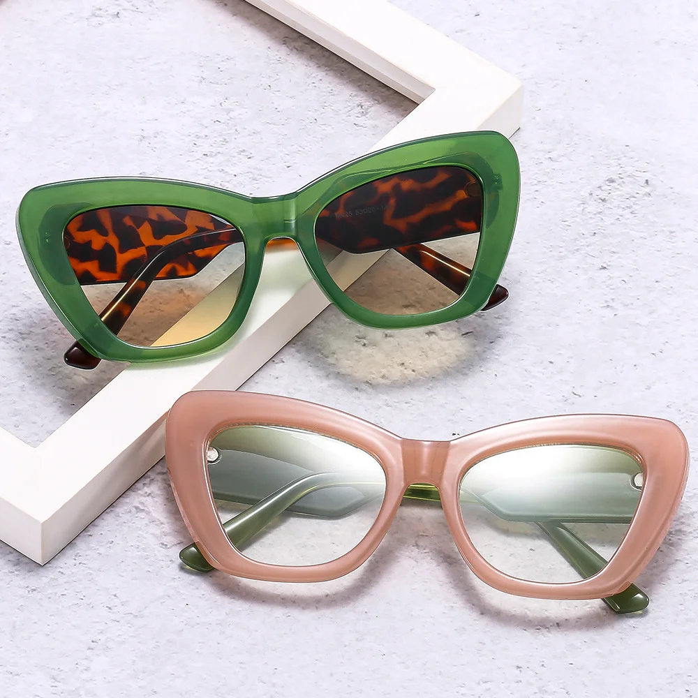 Солнечные очки в винтажном стиле женские, брендовые дизайнерские квадратные солнцезащитные аксессуары
Солнечные очки в винтажном стиле женские, брендовые дизайнерские квадратные солнцезащитные аксессуары