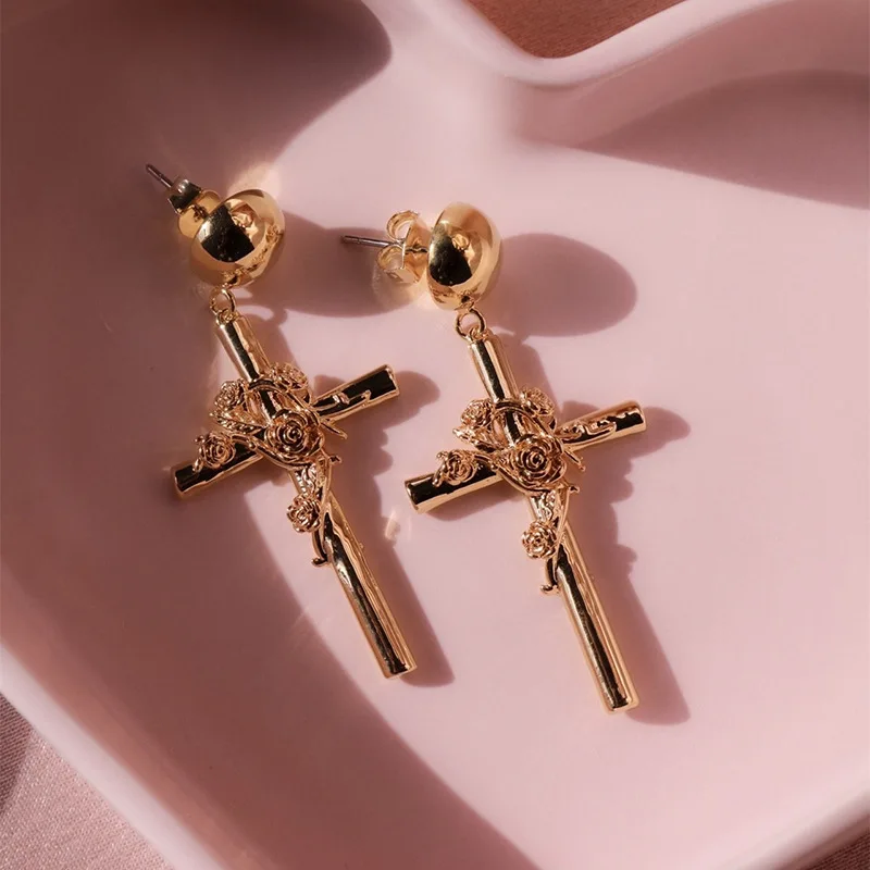 Unique Design Rose Flower Cross Earrings 14K Gold Plated Dainty Fashion Drop Earrings for Women High-end Party Jewelry Gift
Unique Design Rose Flower Cross Earrings 14K Gold Plated Dainty Fashion Drop Earrings for Women High-end Party Jewelry Gift